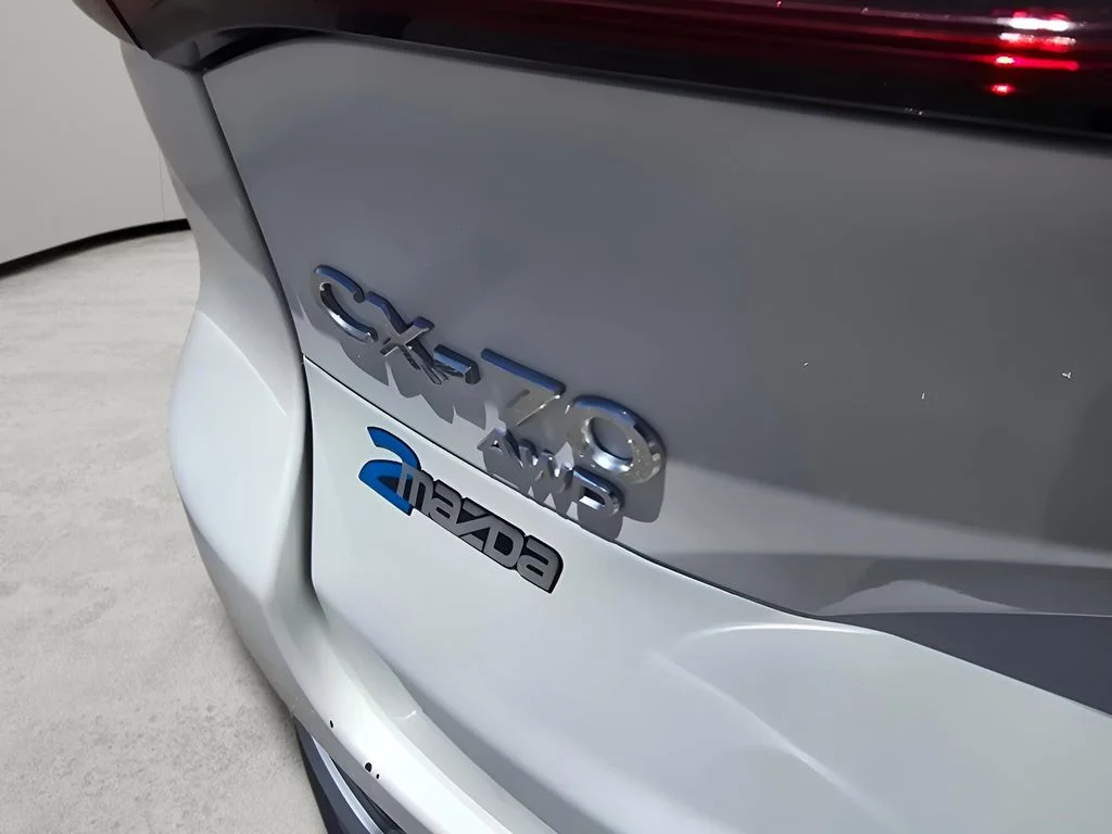 Used 2025 Rhodium White Premium Mazda Premium Package image 28