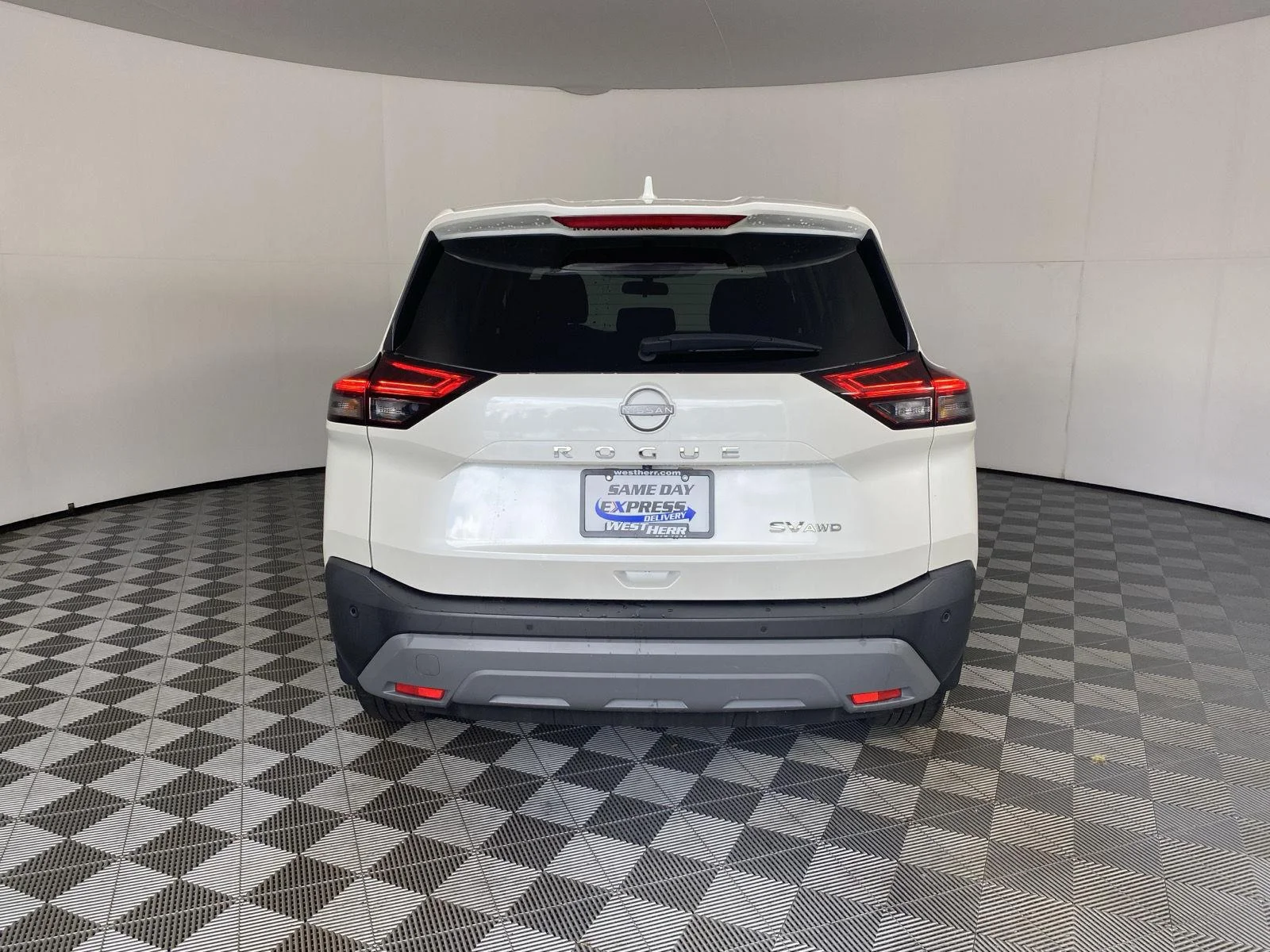 Used 2023 Pearl White Tricoat Nissan SV image 6