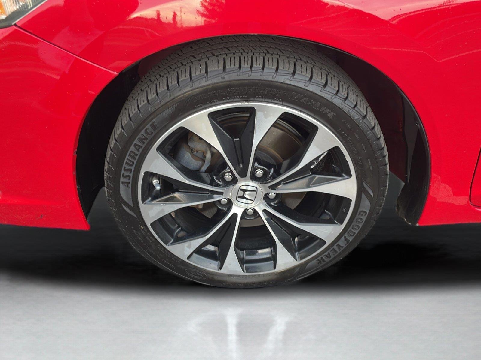 Used 2013 Rallye Red Honda Si image 9