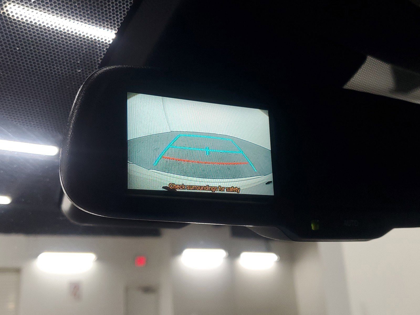 Used 2018 Blizzard Pearl Toyota XLE image 28