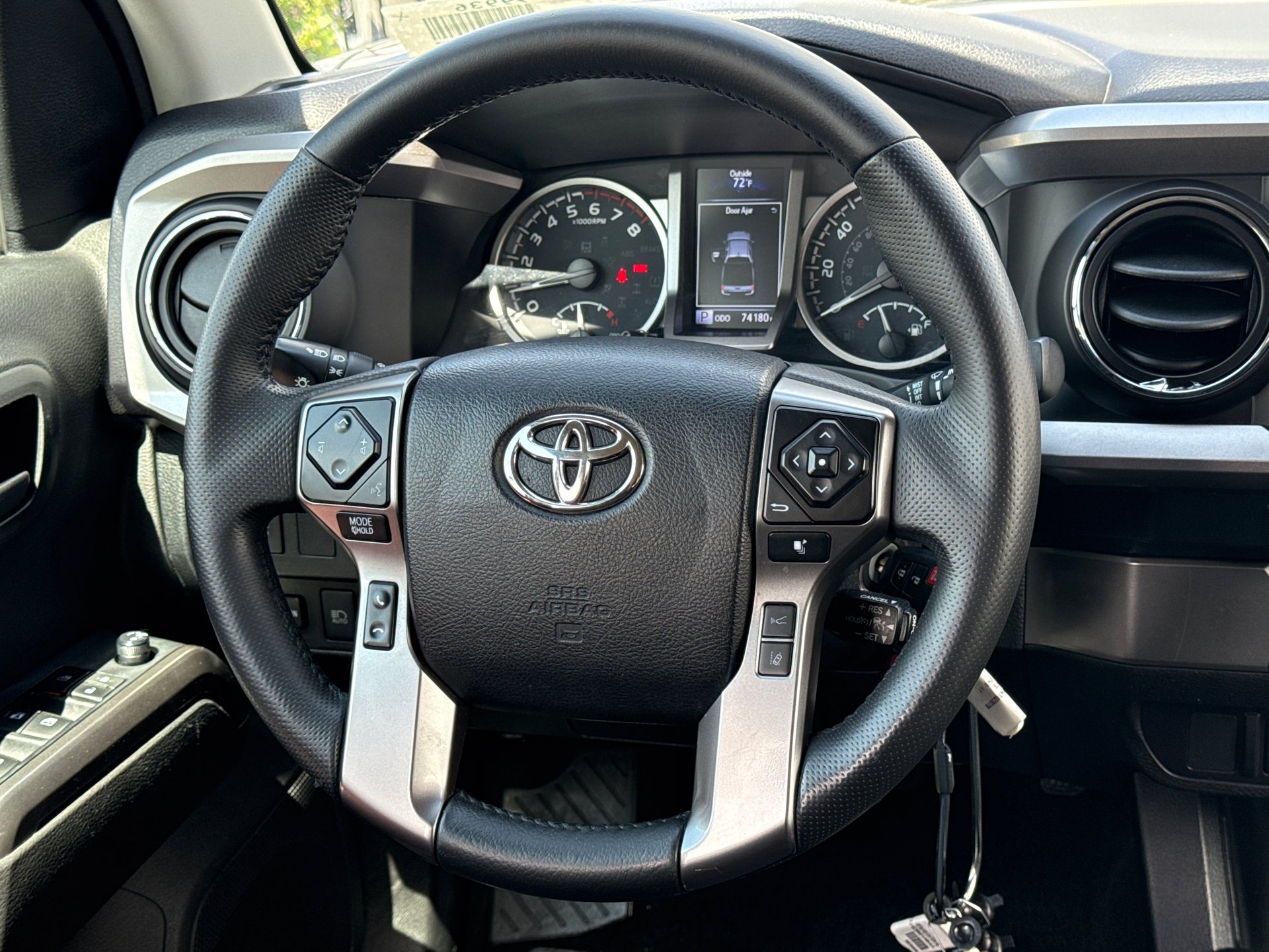 2021 Toyota Tacoma SR5 - Photo 19