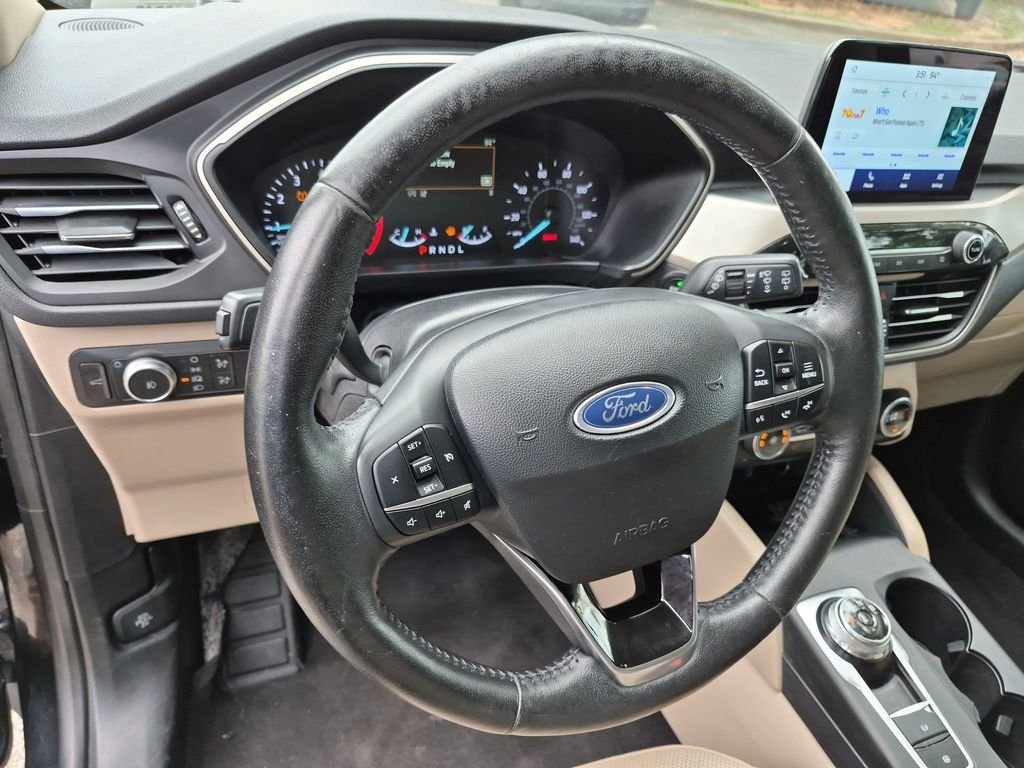 Used 2020 Black Metallic Ford SEL image 33