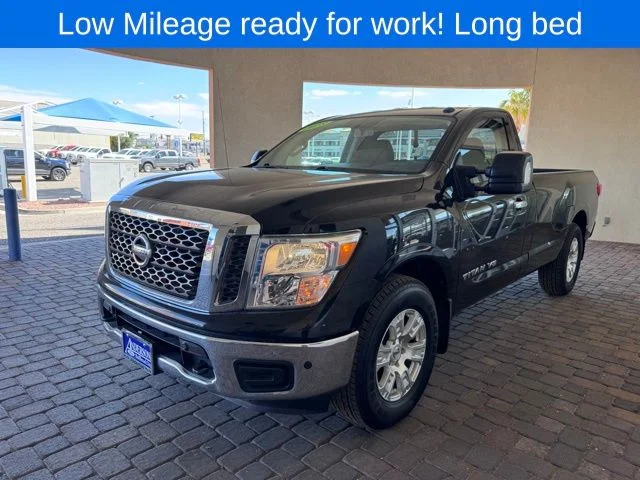 2018 Nissan Titan SV