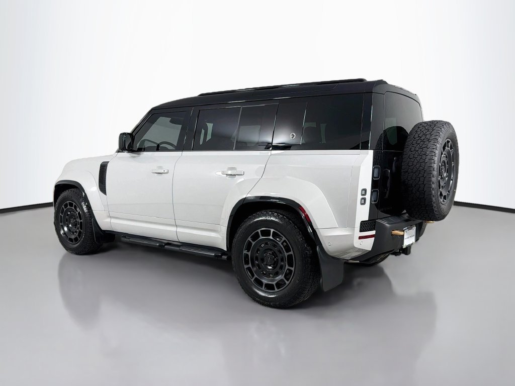 Used 2026 Gray Land Rover OCTA image 7