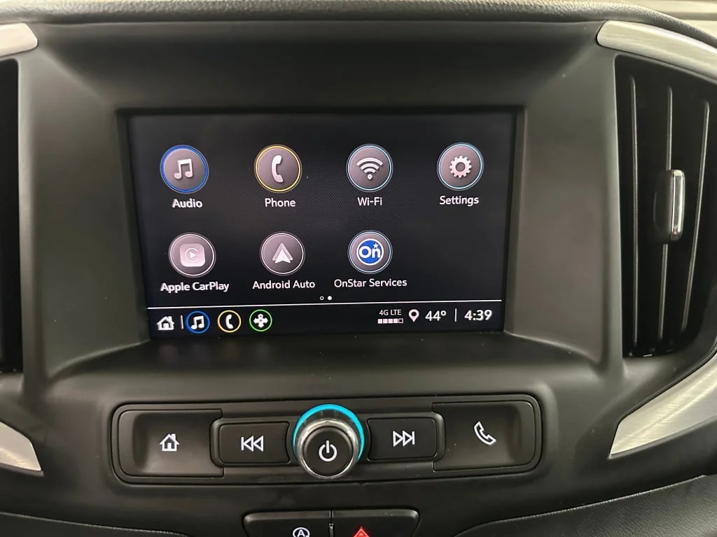 Used 2023 Sterling Metallic GMC SLE image 14
