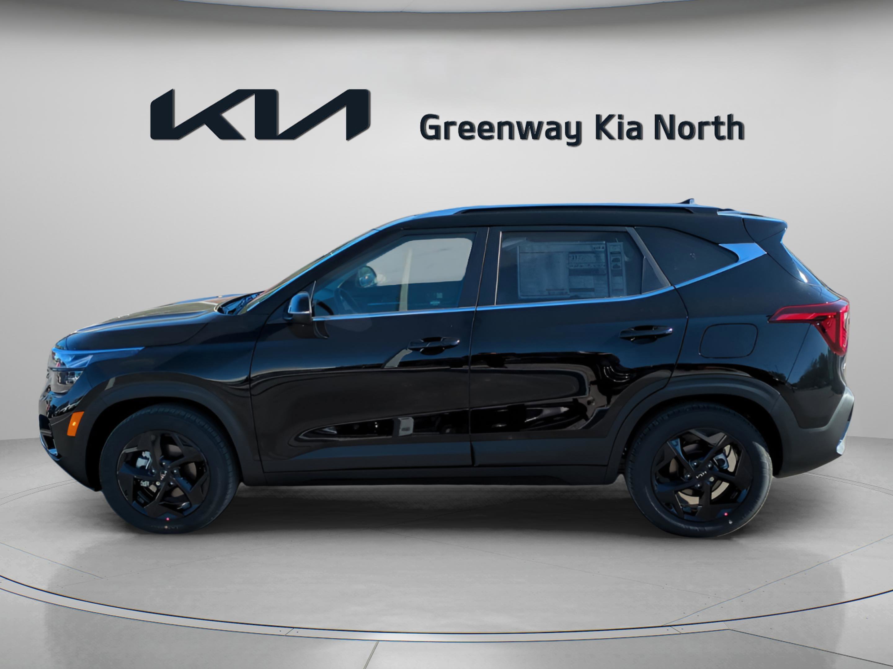 New 2026 Fusion Black Kia EX image 5