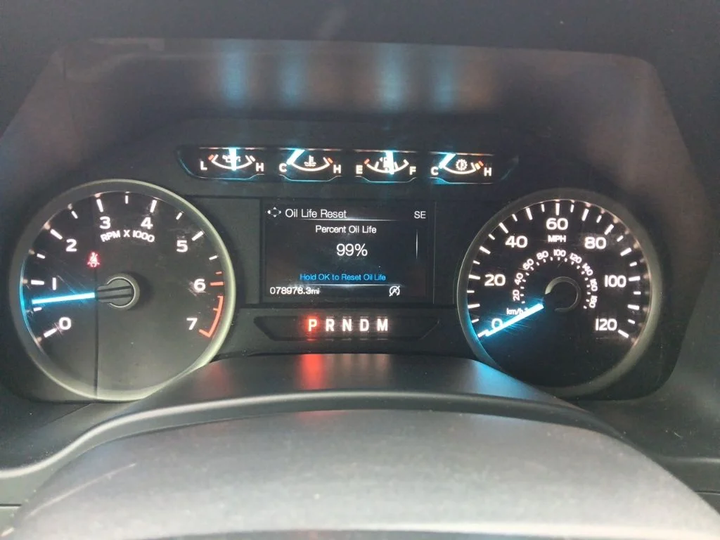 Used 2018 Shadow Black Ford XLT image 28
