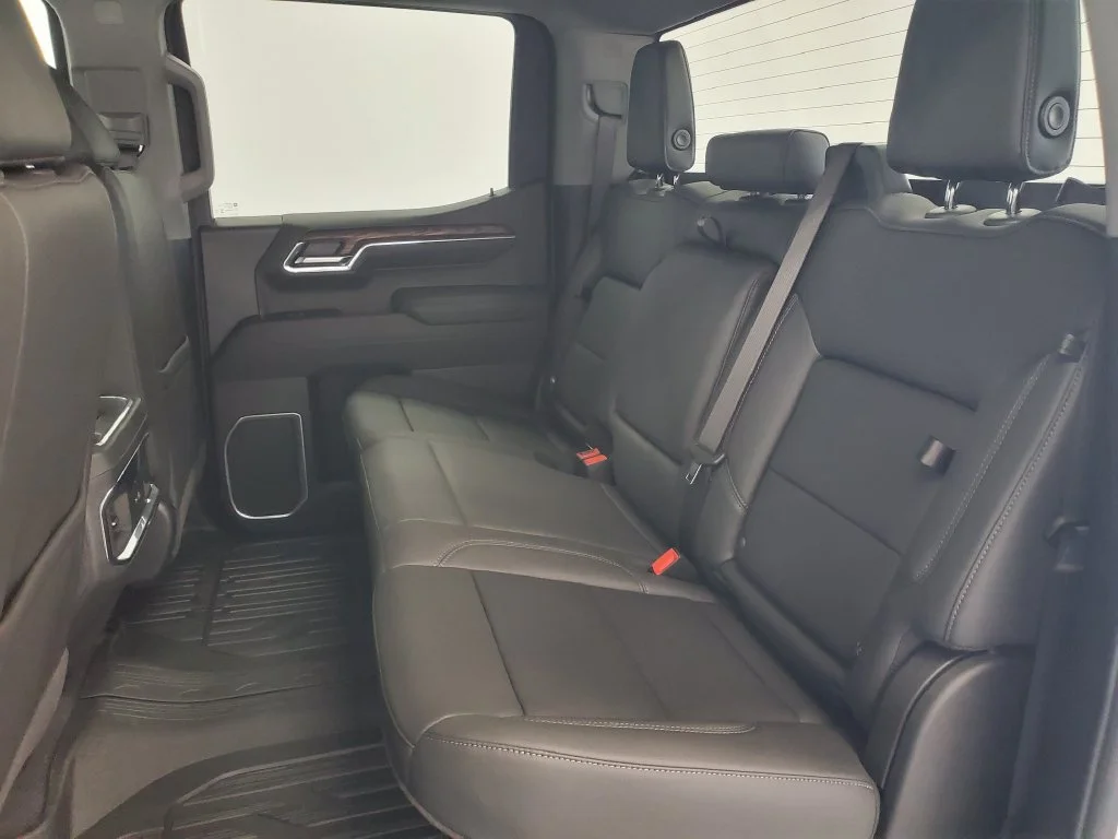 2026 GMC Sierra 1500 SLT - Photo 27