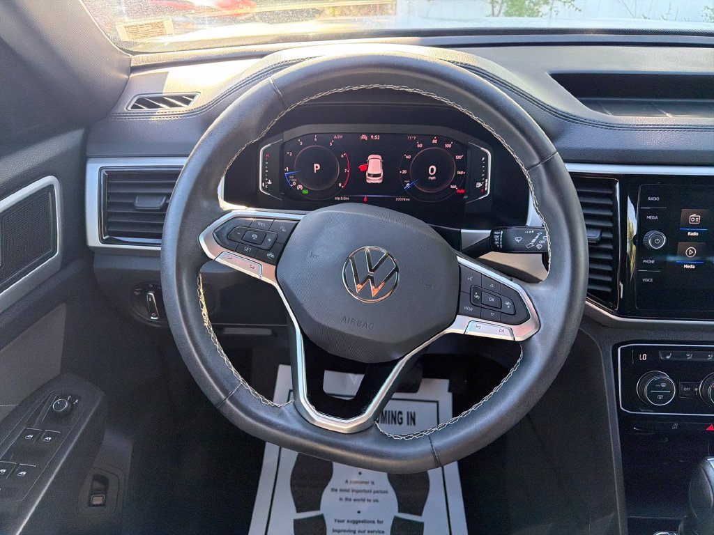 Used 2023 White Volkswagen 3.6L V6 SE w/Technology image 16