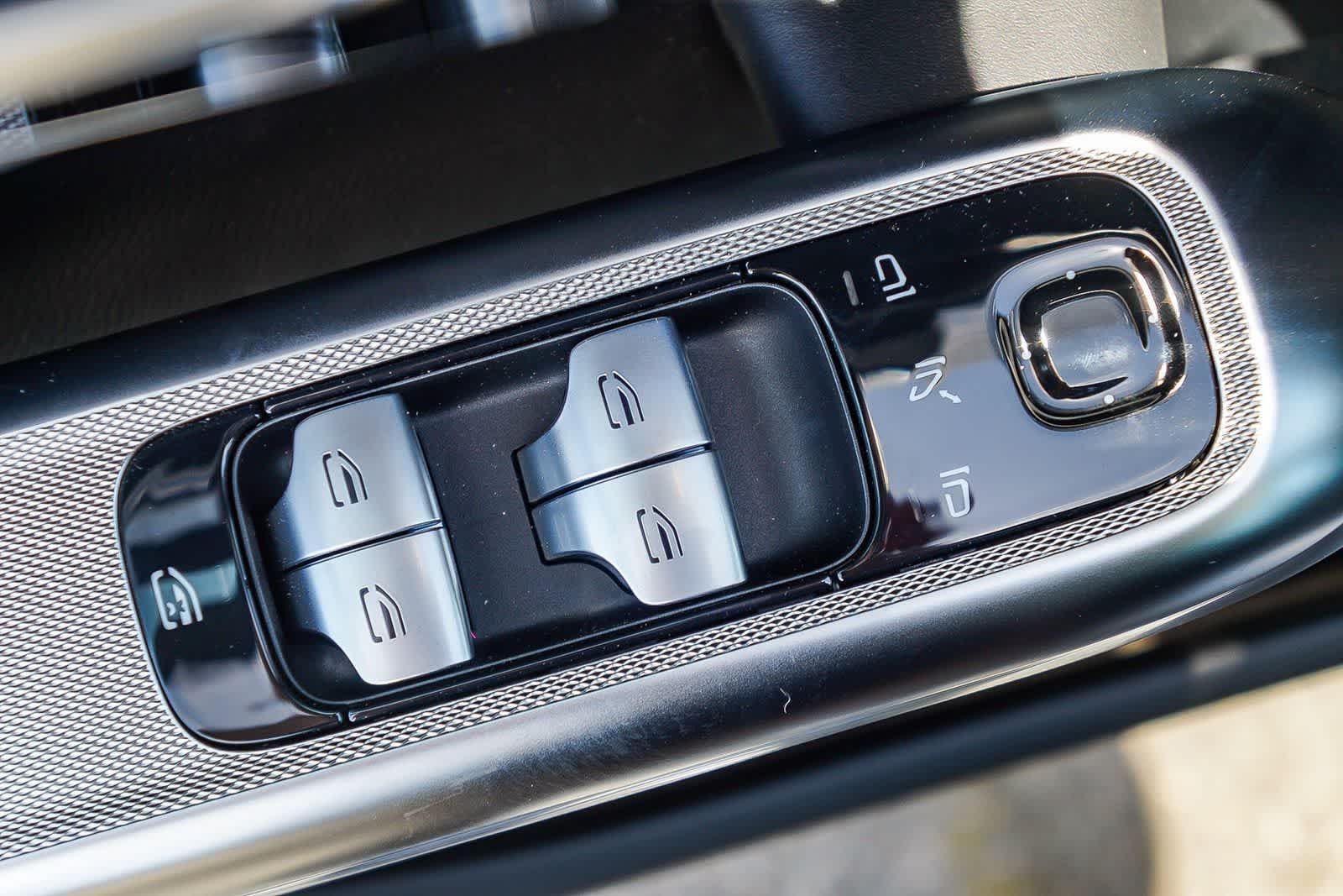 New 2026 MANUFAKTUR Alpine Grey Mercedes-Benz E 350 image 23