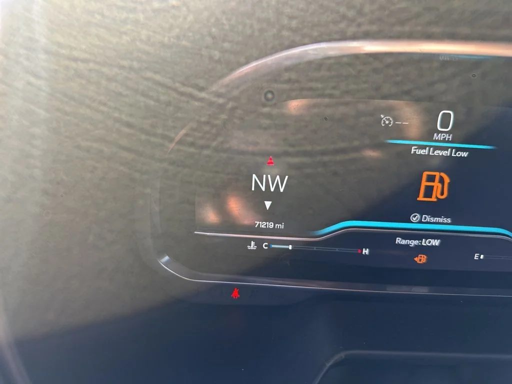 Used 2024 Gray Chevrolet Premier image 15