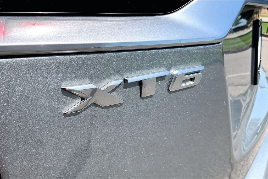 Used 2025 Silver Cadillac Premium Luxury image 34