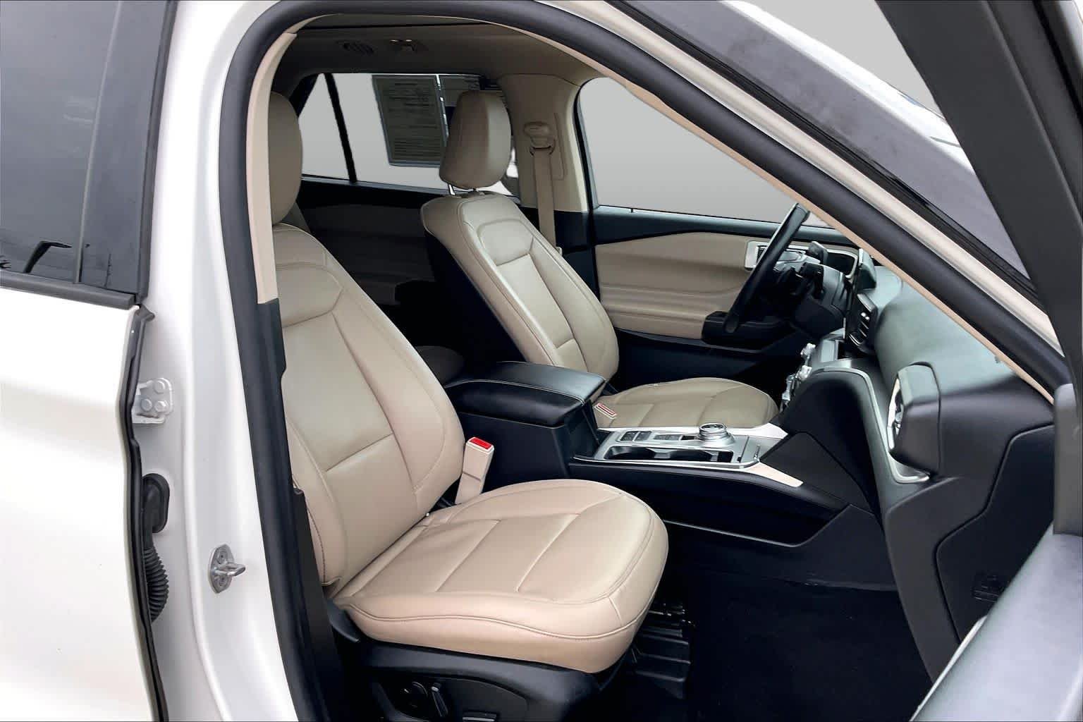 Used 2020 Star White Metallic Tri-Coat Ford XLT image 9