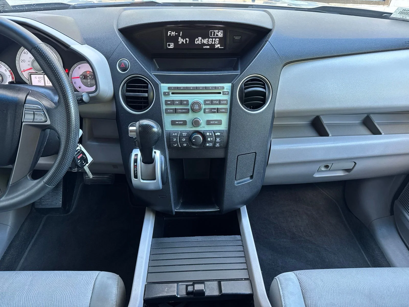 Used 2010 Silver Honda LX image 28