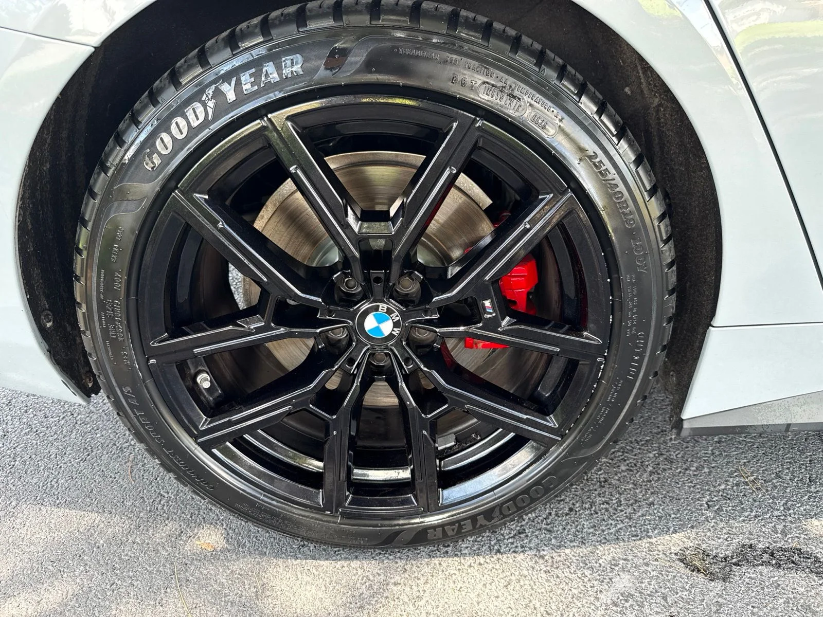 Used 2024 Gray BMW M440i xDrive image 27