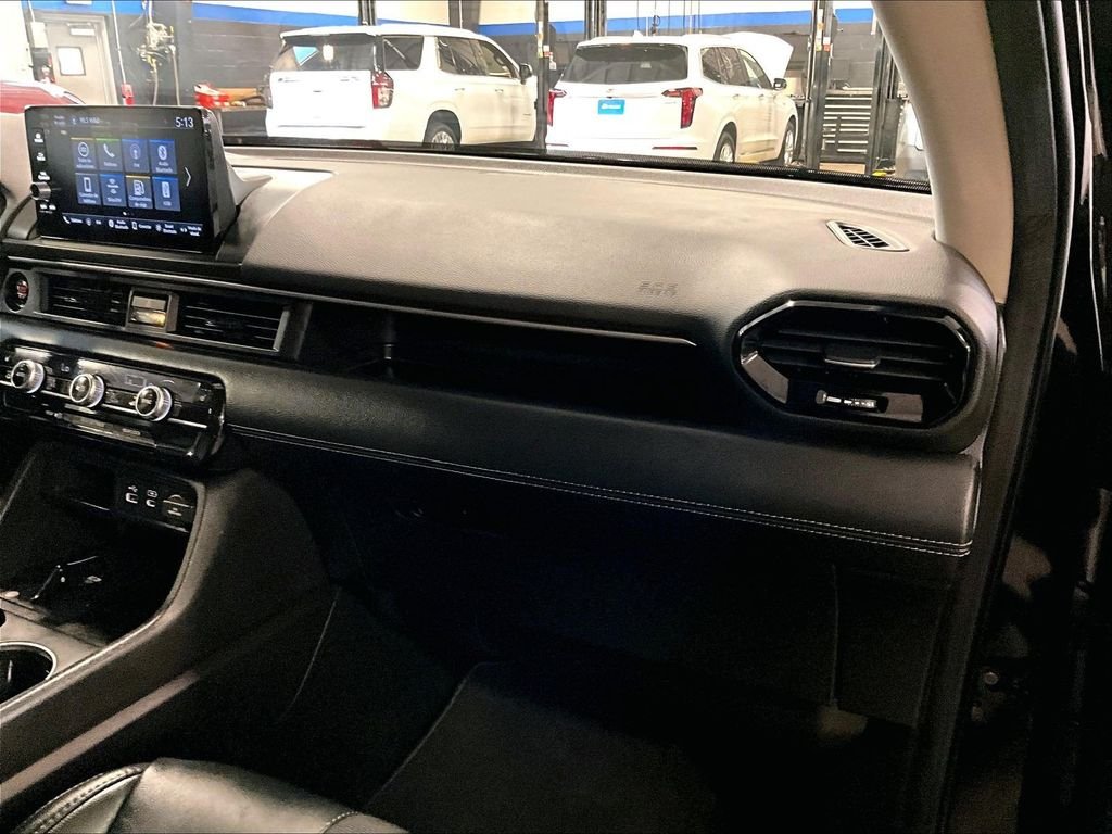 Used 2025 Black Honda EX-L image 13