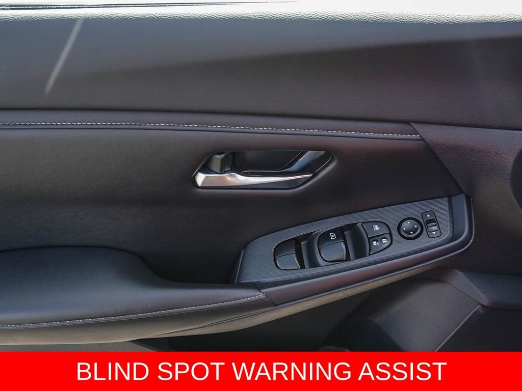 Used 2021 Red Nissan SV image 18