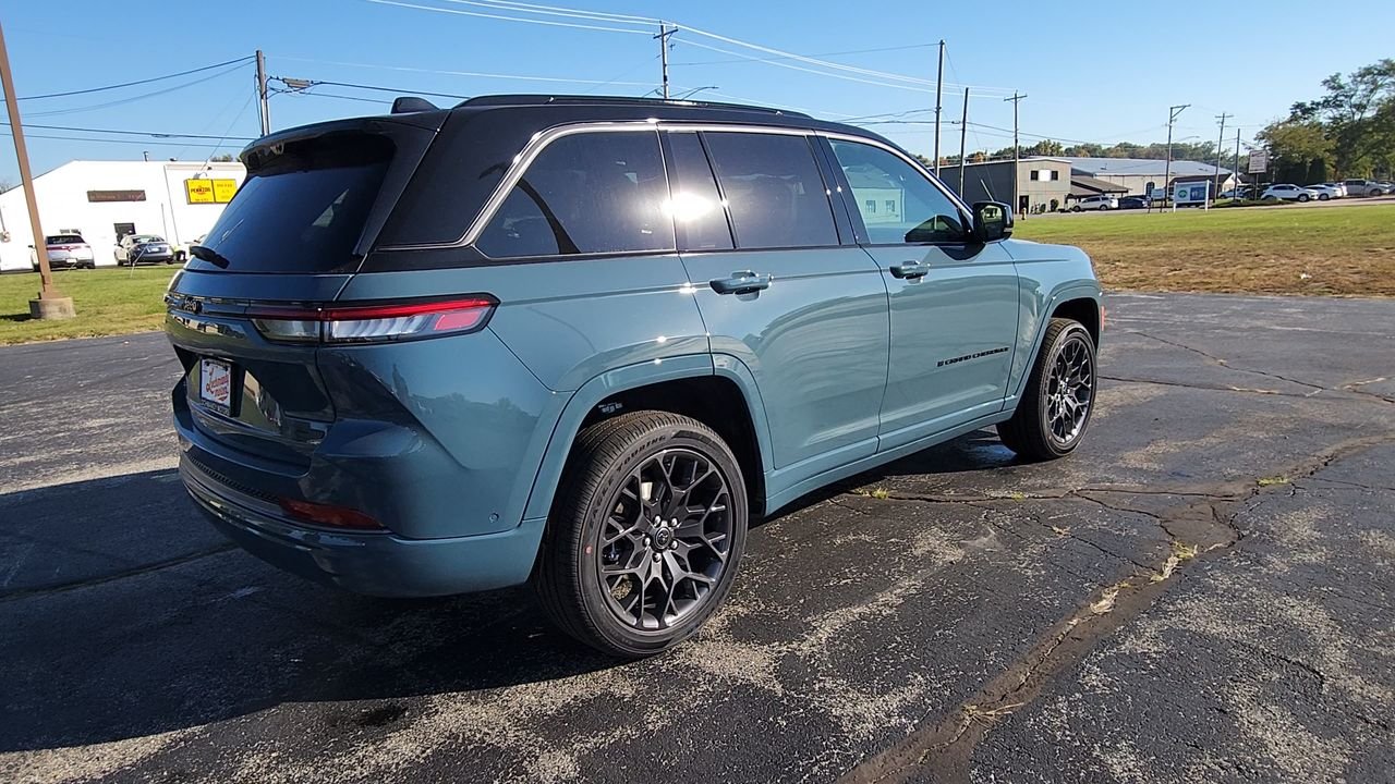 New 2027 Steel Blue Paint Jeep Summit image 8