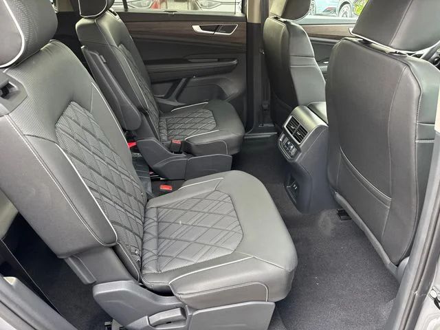 New 2026 Silver Mist Metallic Volkswagen 2.0T SEL Premium R-Line image 28