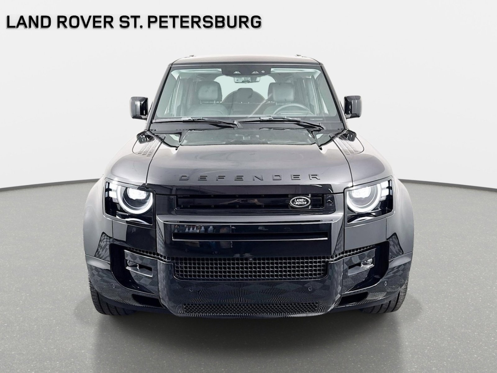 Used 2026 Santorini Black Land Rover X-Dynamic SE image 2