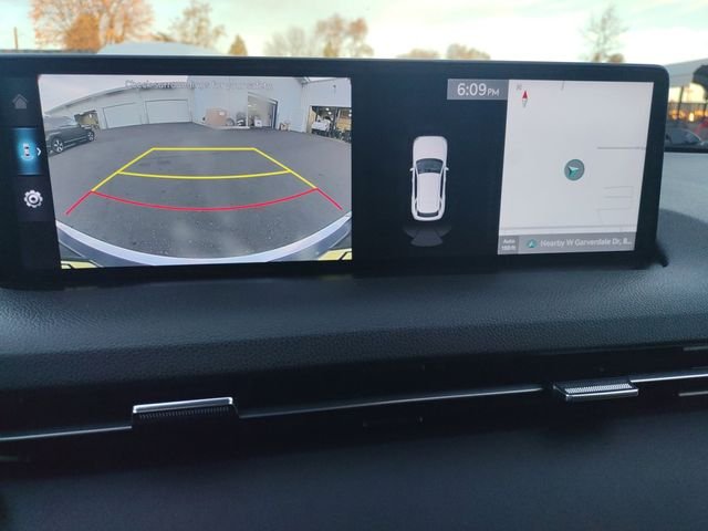 2025 GENESIS GV70 Standard - Photo 18