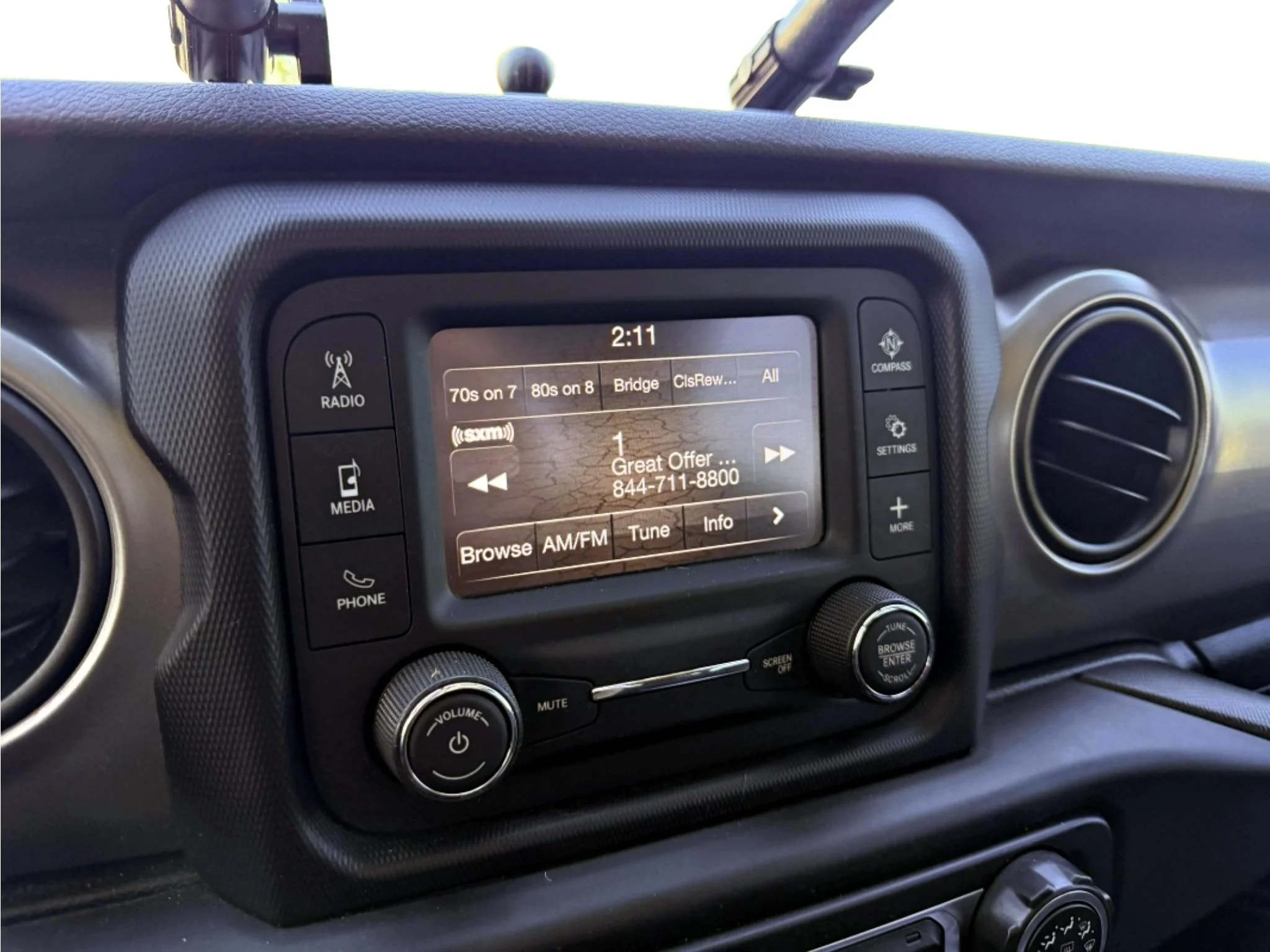 Used 2020 Gobi Clearcoat Jeep Sport image 12