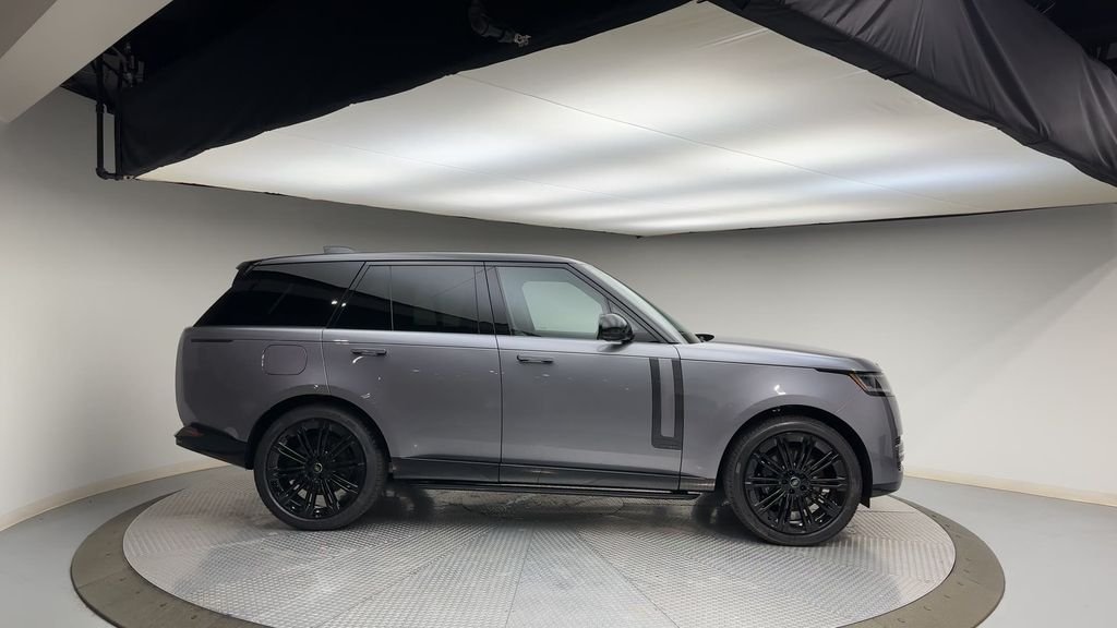 Used 2025 Eiger Gray Metallic Land Rover Autobiography image 9