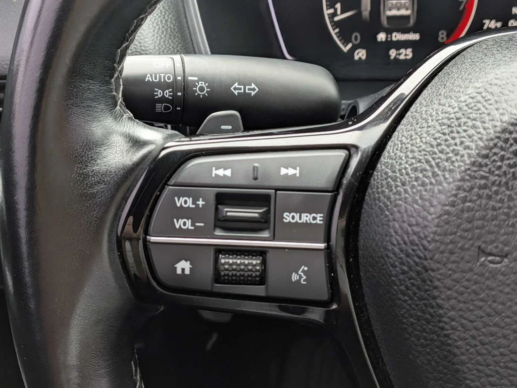 Used 2023  Honda Sport image 21