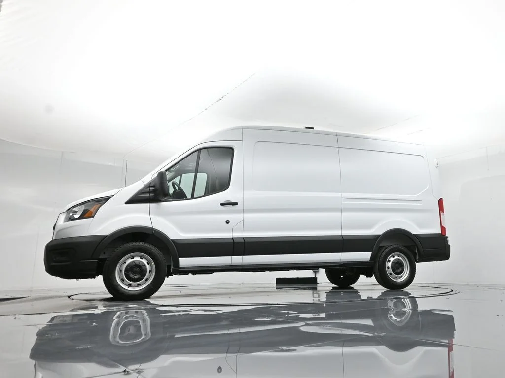 New 2026 White Ford Base image 47