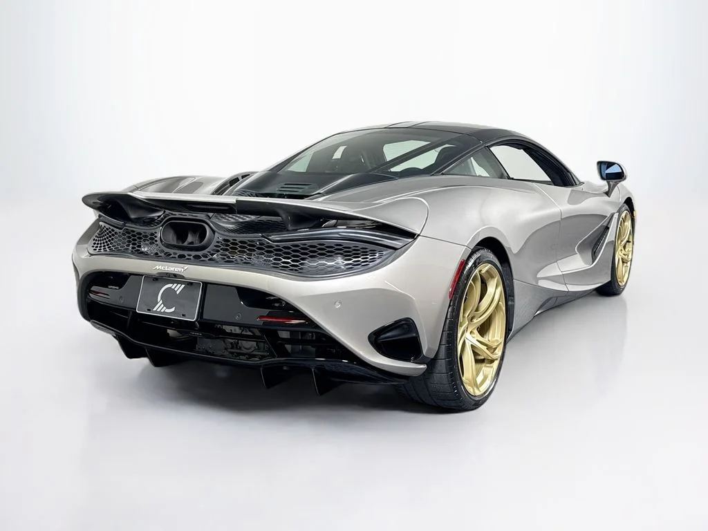 Used 2025 Blade Silver McLaren Coupe image 5