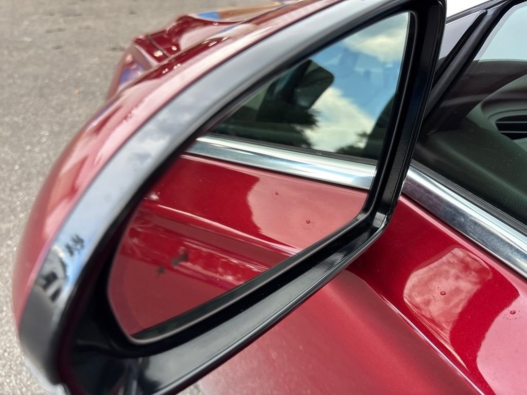 Used 2017 Red Buick Essence image 26