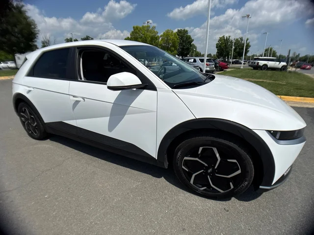 2024 Hyundai IONIQ 5 SEL