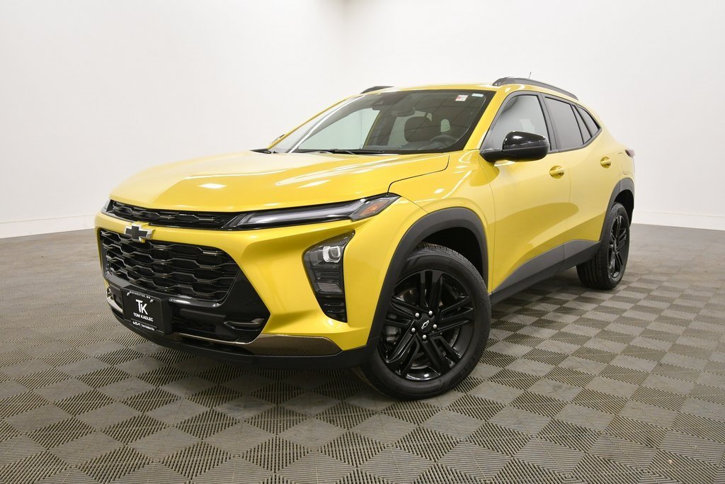 Used 2025 Chevrolet Trax Activ with VIN KL77LKEP4SC227830 for sale in Rochester, Minnesota