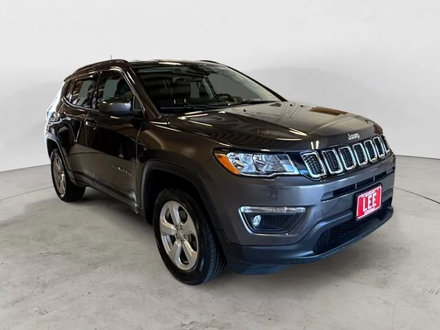 Used 2021 Gray Jeep Latitude image 8