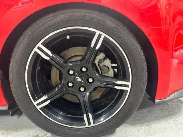 Used 2019 Red Ford GT Premium image 9