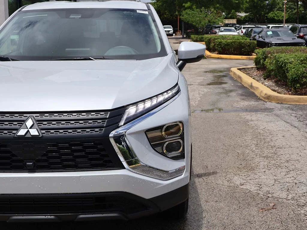2026 Mitsubishi Eclipse Cross ES - Photo 11