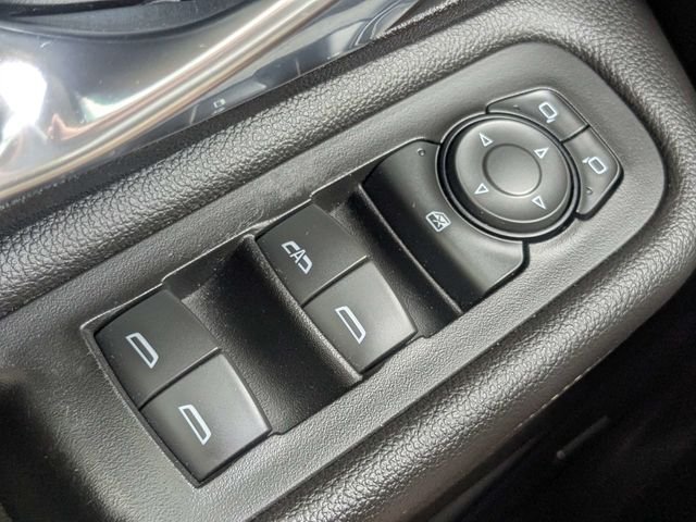 Used 2018 Red GMC Denali image 30