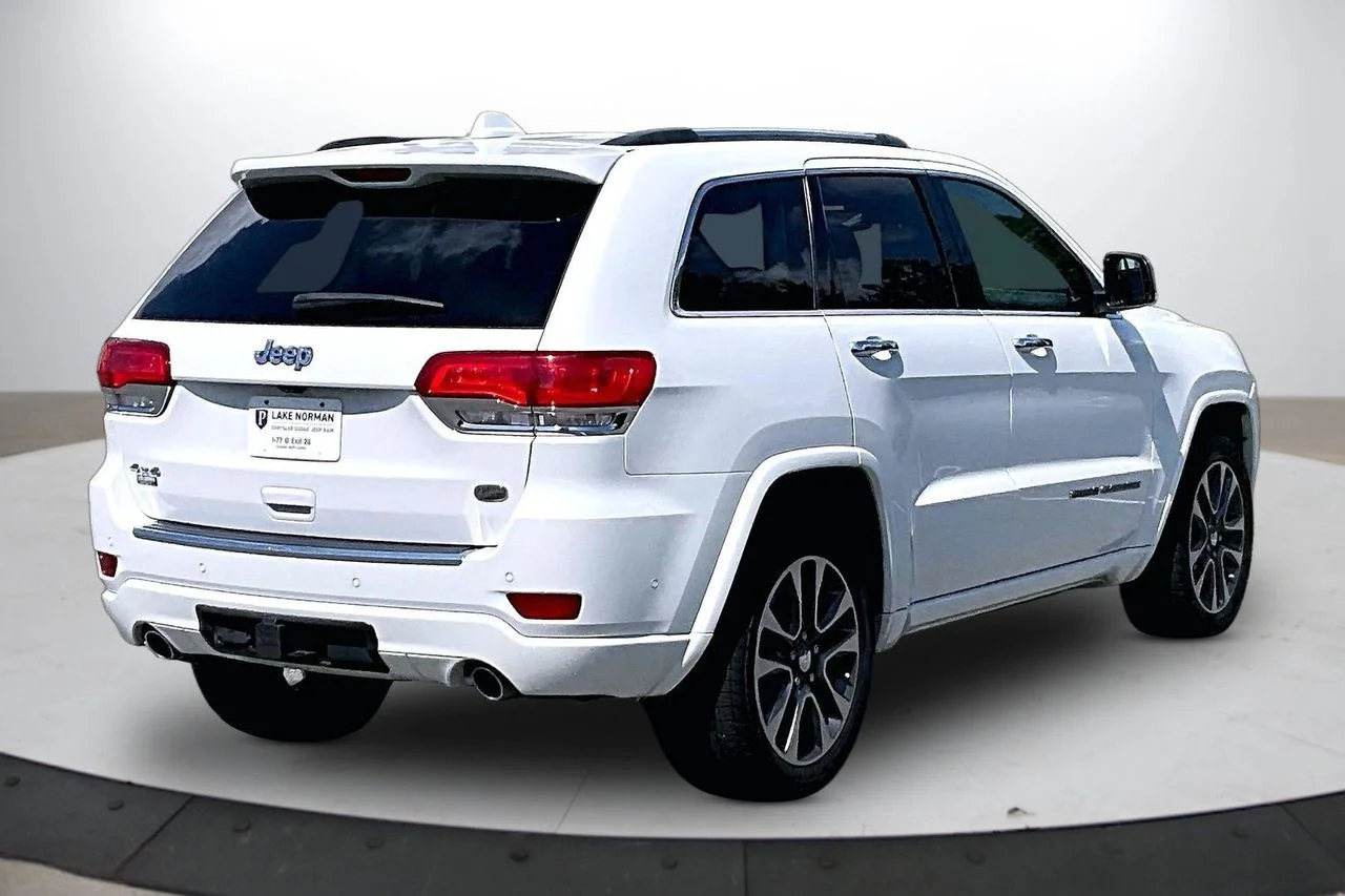 Used 2018 White Jeep Overland image 8