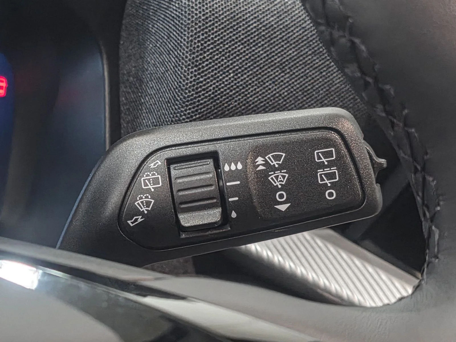 New 2026 Agate Black Metallic Ford Platinum™ image 39