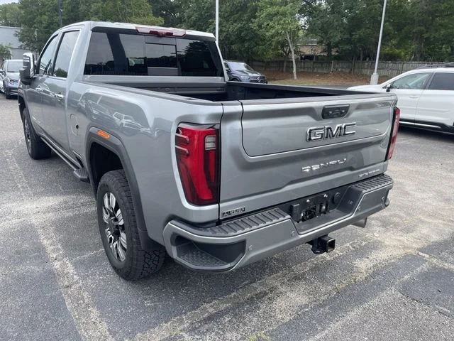 Used 2025 Sterling Metallic GMC Denali image 5