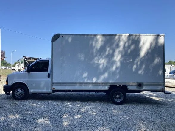 Used 2020 White Chevrolet Work Van image 3