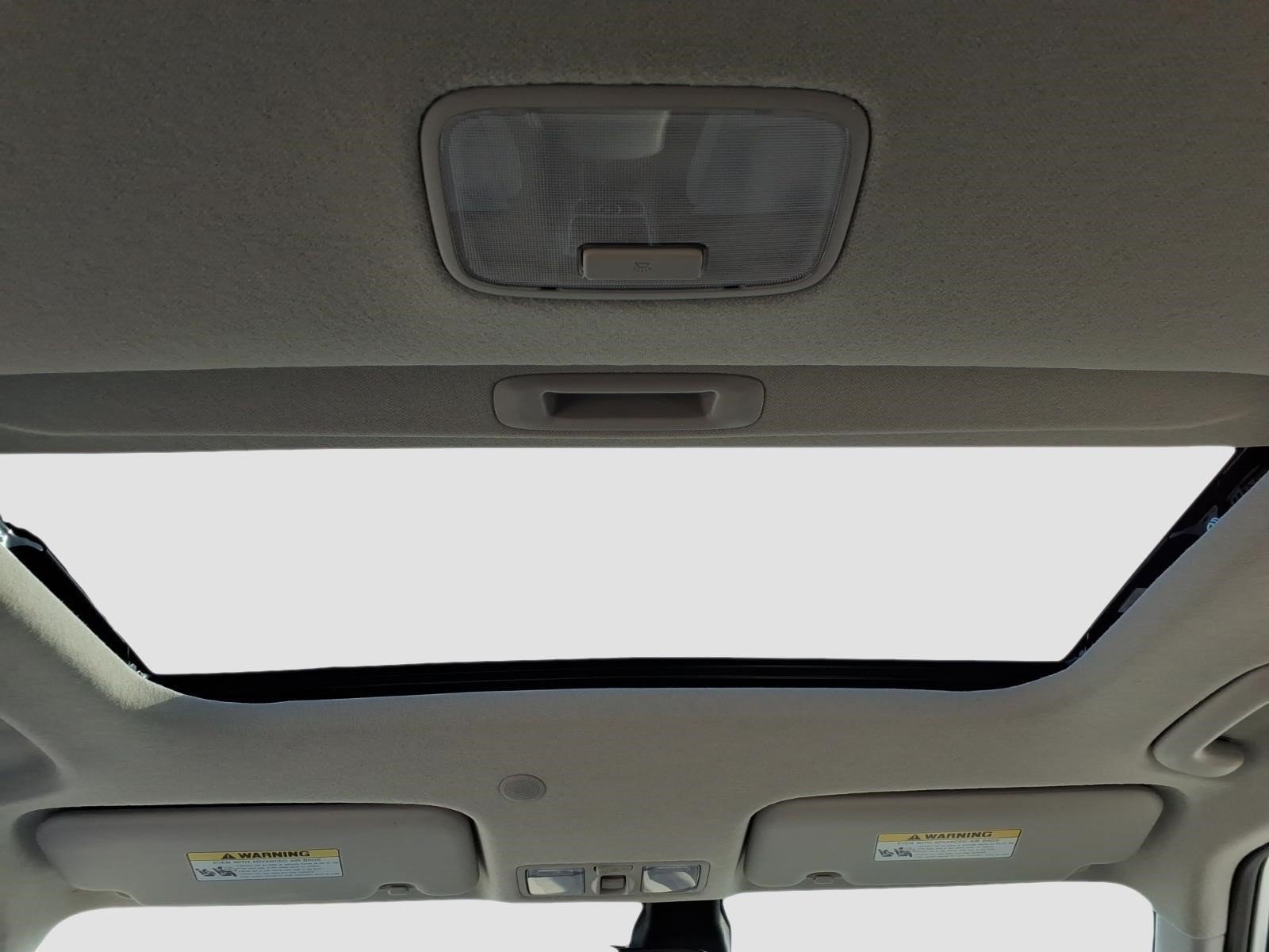 2025 Hyundai Venue SEL - Photo 10