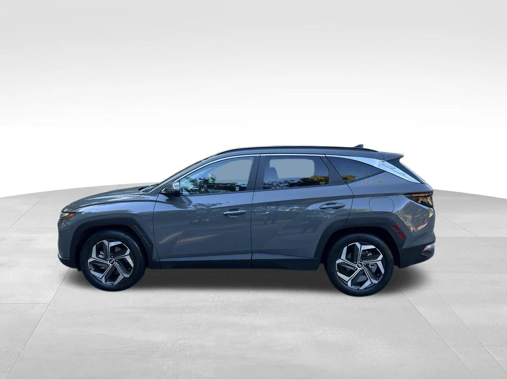 Used 2024 Gray Hyundai SEL image 2