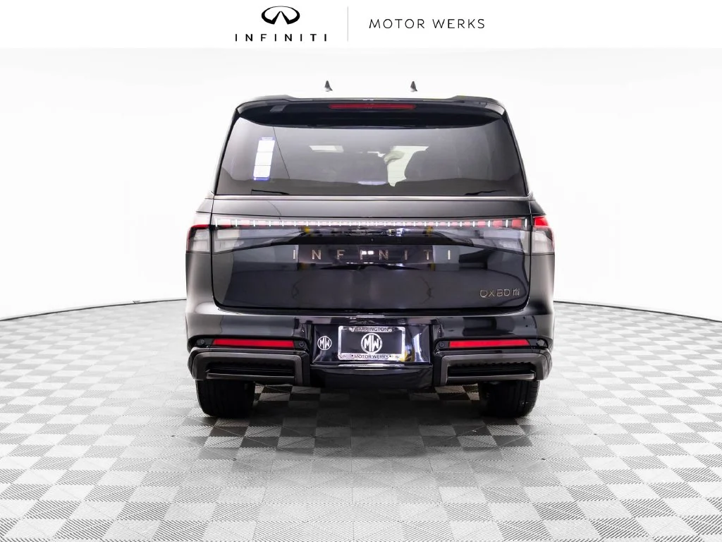 New 2027 Black INFINITI Autograph 4WD image 4