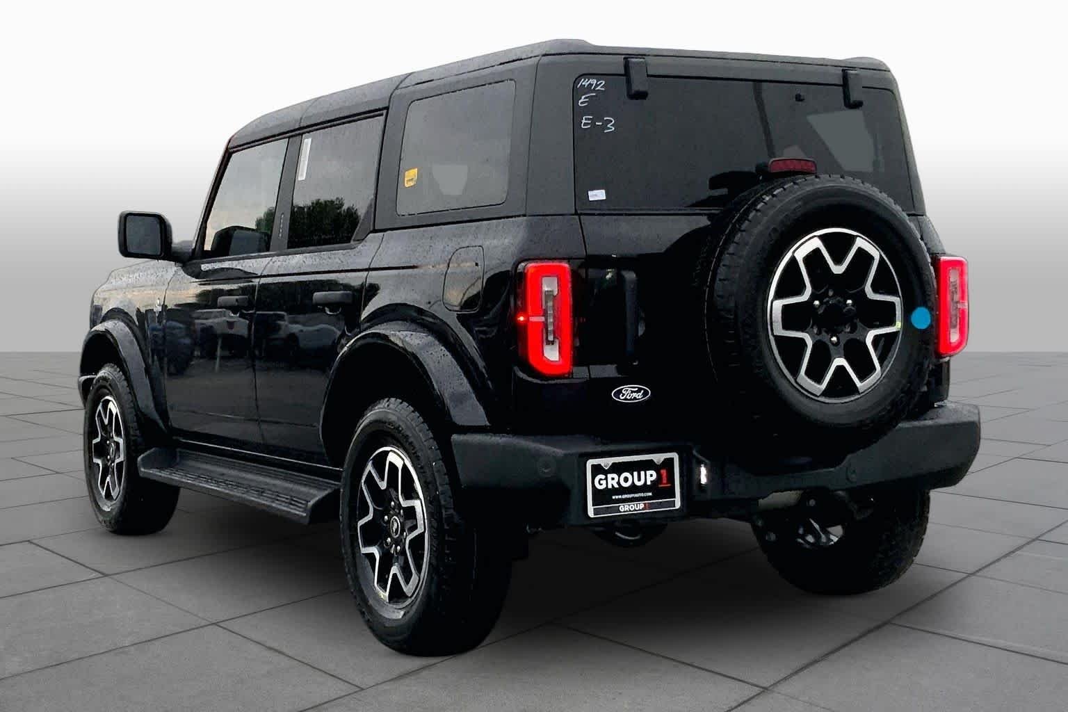 New 2026 Shadow Black Ford Outer Banks® image 9