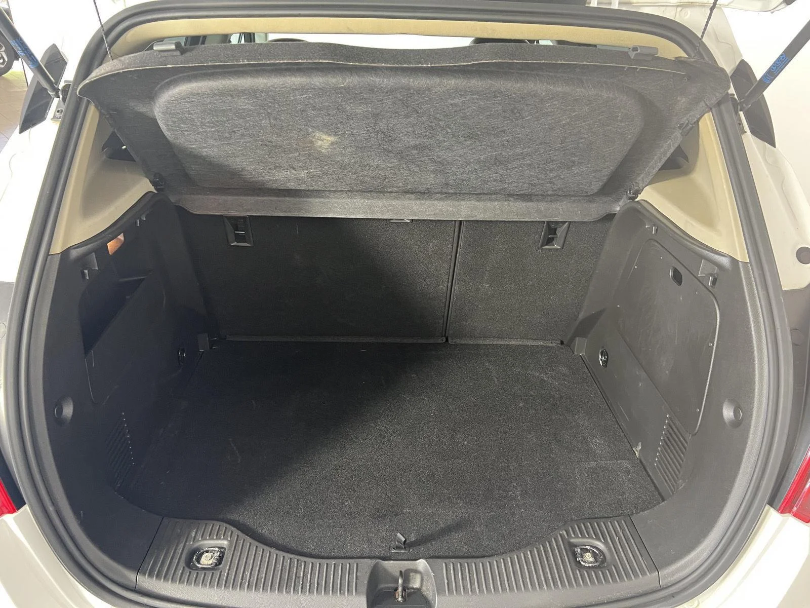 Used 2019 Summit White Buick Sport Touring image 25