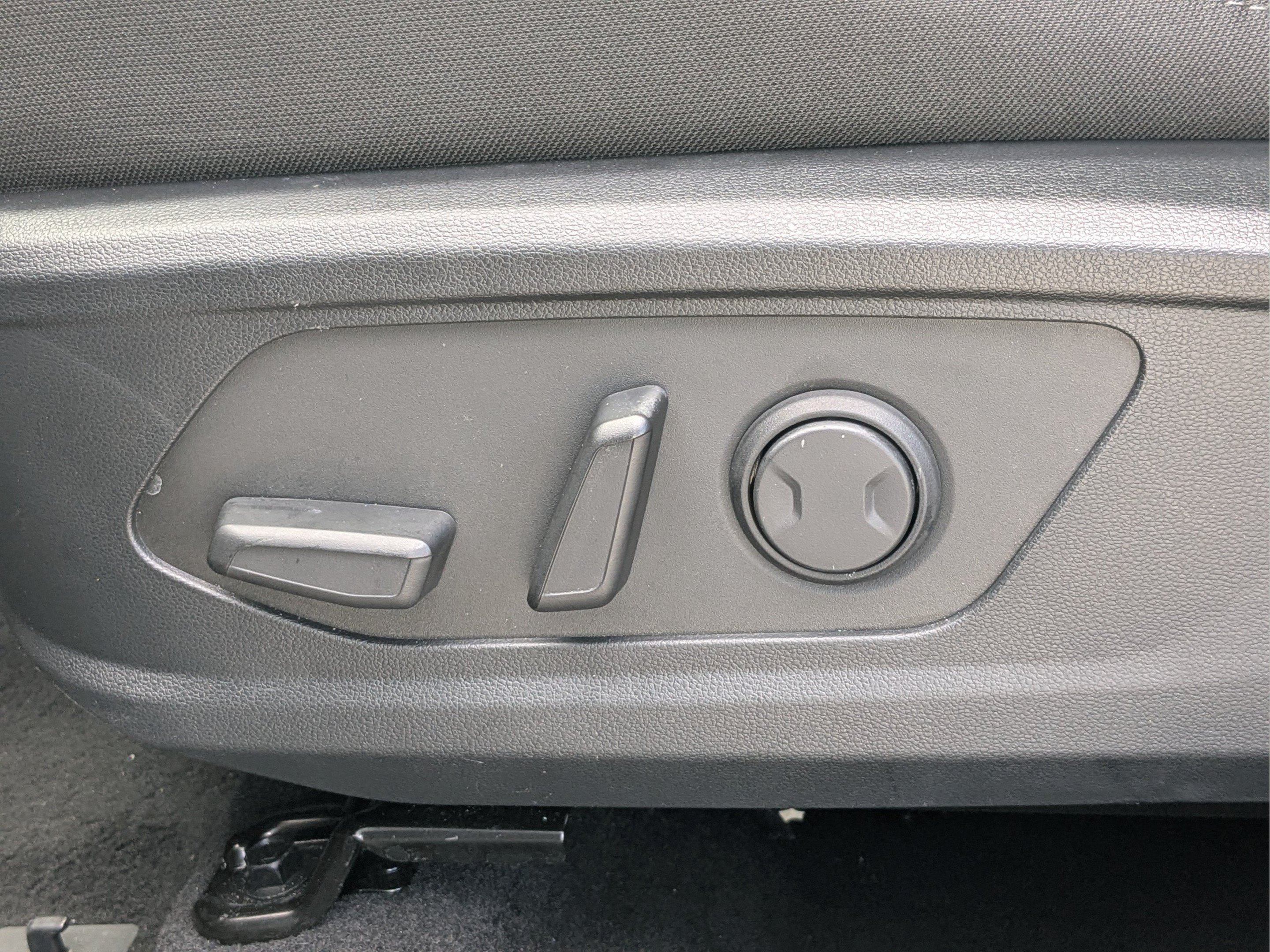 New 2026 Ecotronic Gray Hyundai SEL image 18