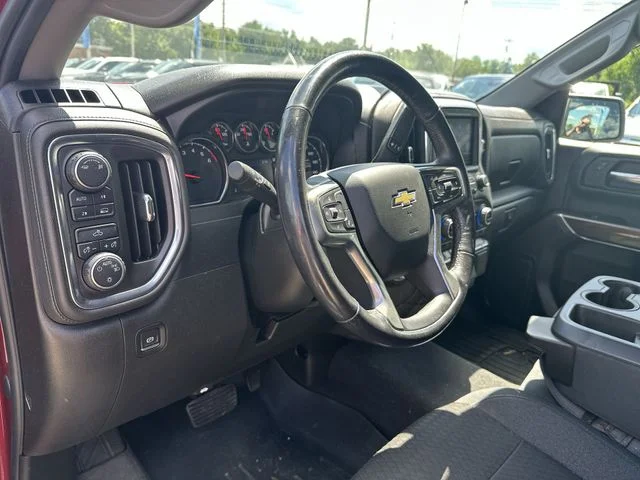 Used 2019 Red Chevrolet LT image 12
