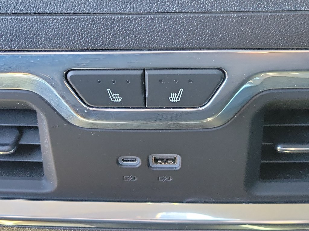Used 2025 Onyx Black GMC Denali image 15
