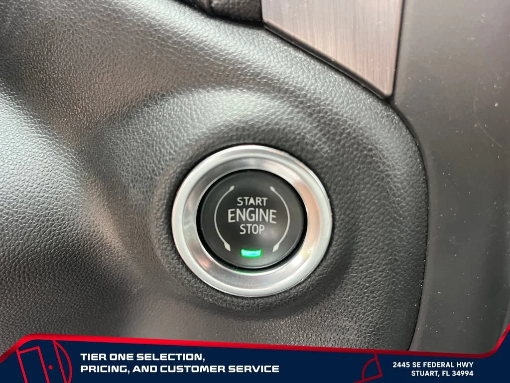 Used 2020 SUMMIT WHITE GMC Denali image 21